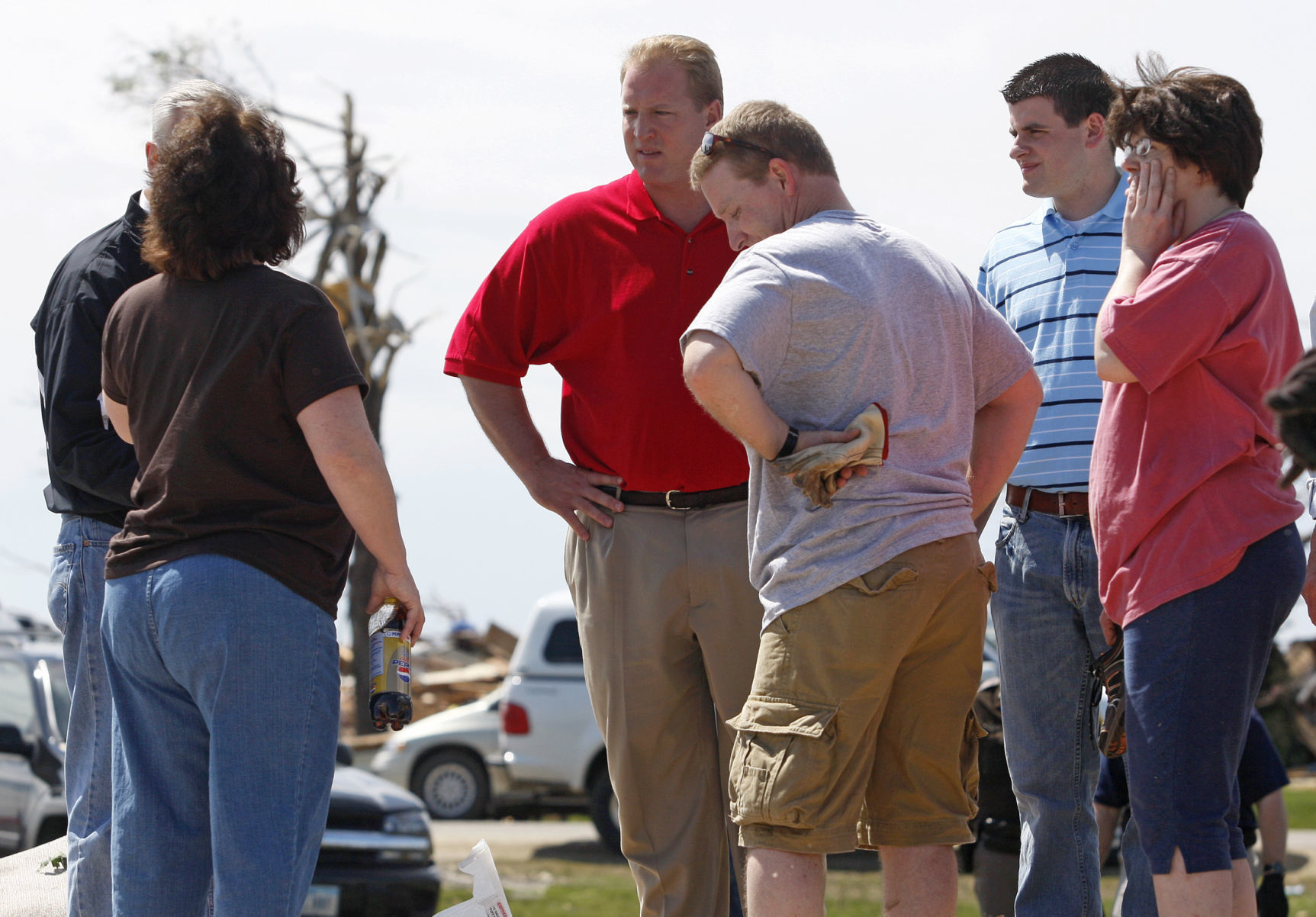 052608mp-parkersburg-torn-8